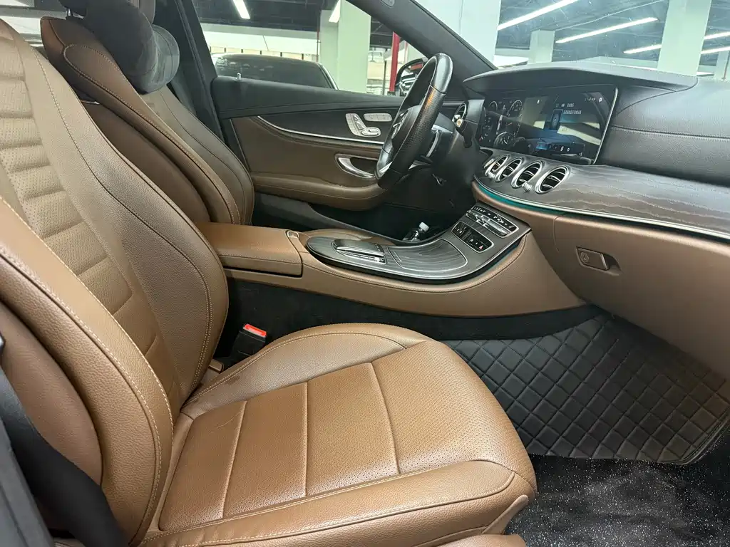 Mercedes-Benz E-Class — миниатюра 4