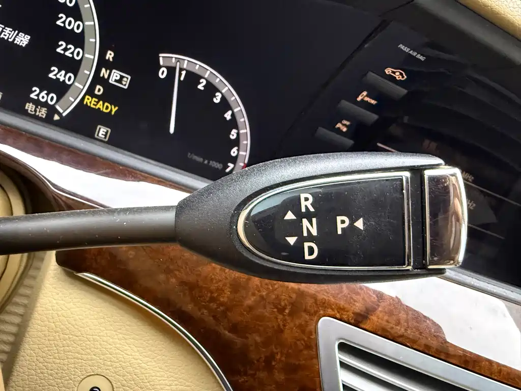 Mercedes-Benz S-Class — миниатюра 9