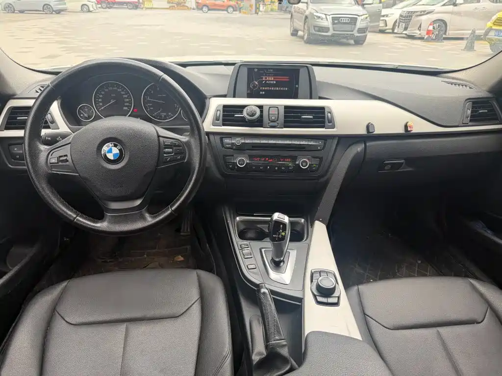 BMW 3 Series — миниатюра 5