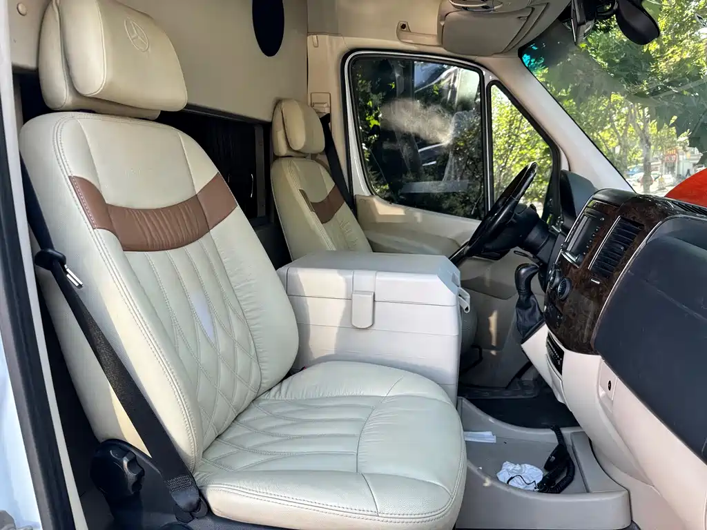 Mercedes-Benz Sprinter — миниатюра 7