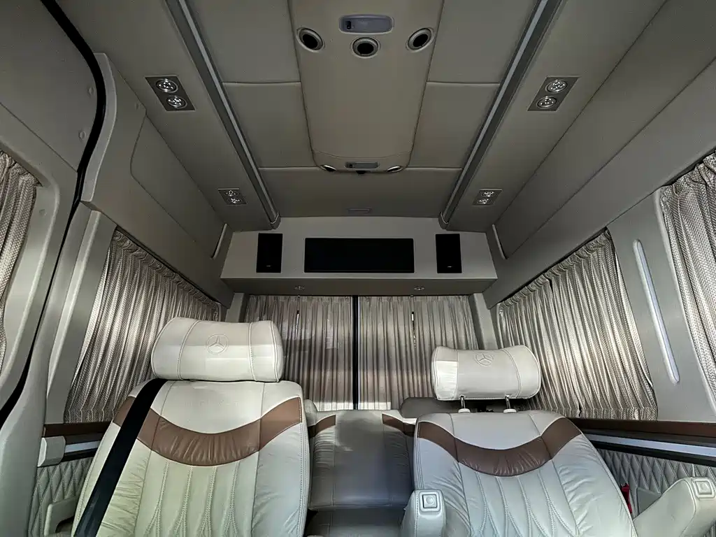Mercedes-Benz Sprinter — миниатюра 13