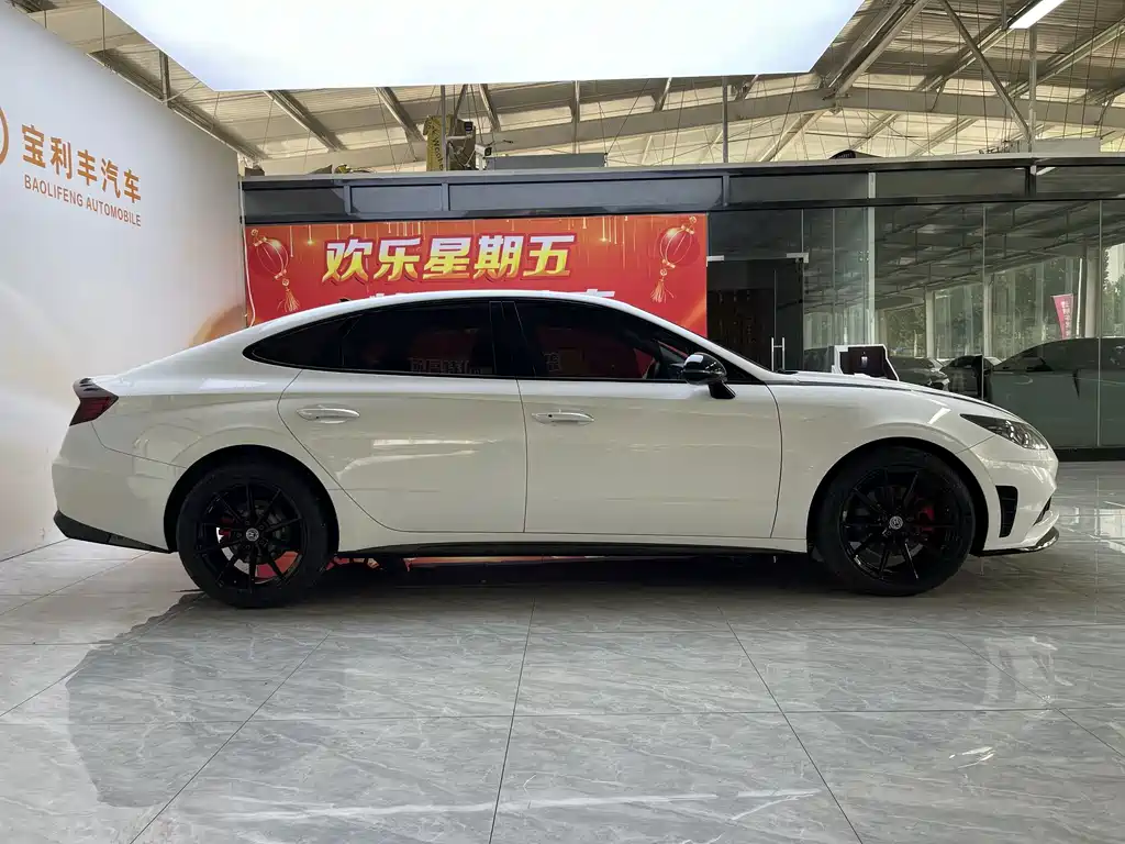 Hyundai Sonata — миниатюра 7