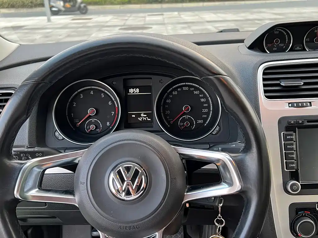 Volkswagen Scirocco — миниатюра 8