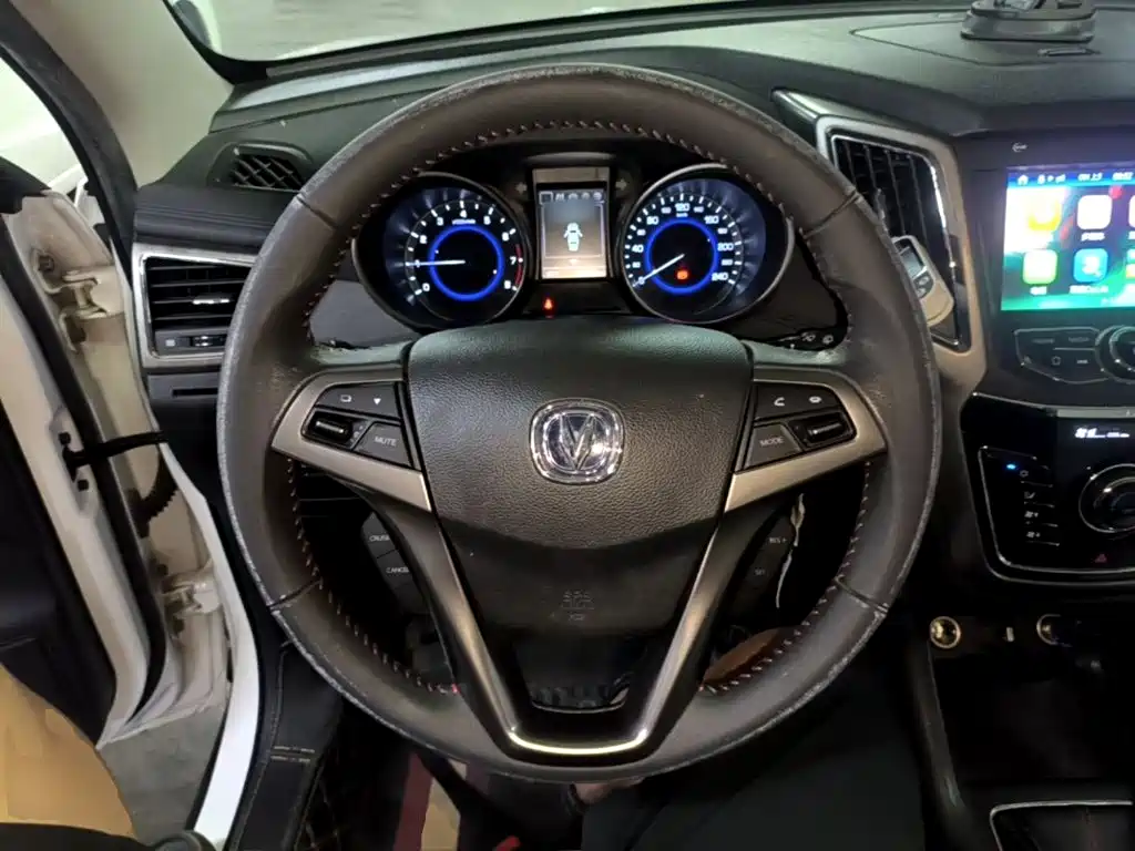Changan CS35 — миниатюра 11