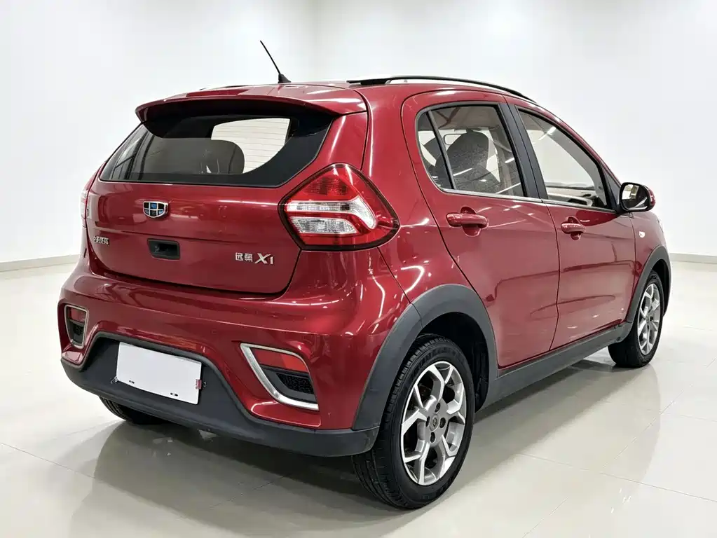 Geely Vision X1 — миниатюра 10
