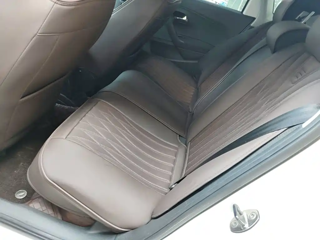 Volkswagen Polo — миниатюра 17