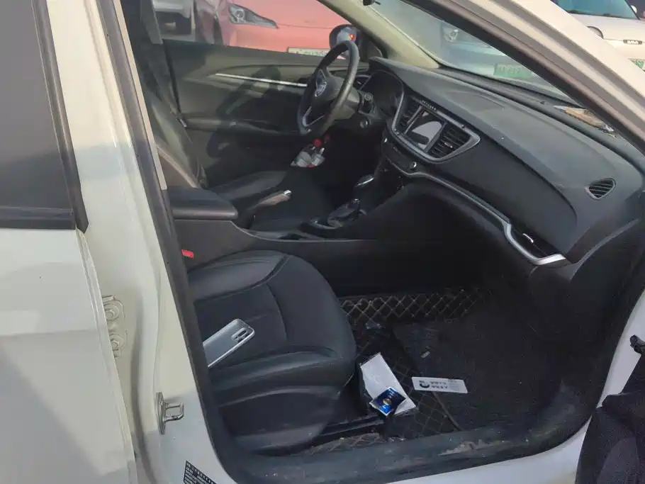 Buick Excelle — миниатюра 8