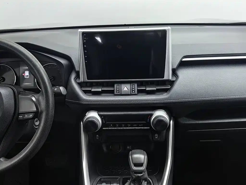 Toyota Wildlander — миниатюра 12