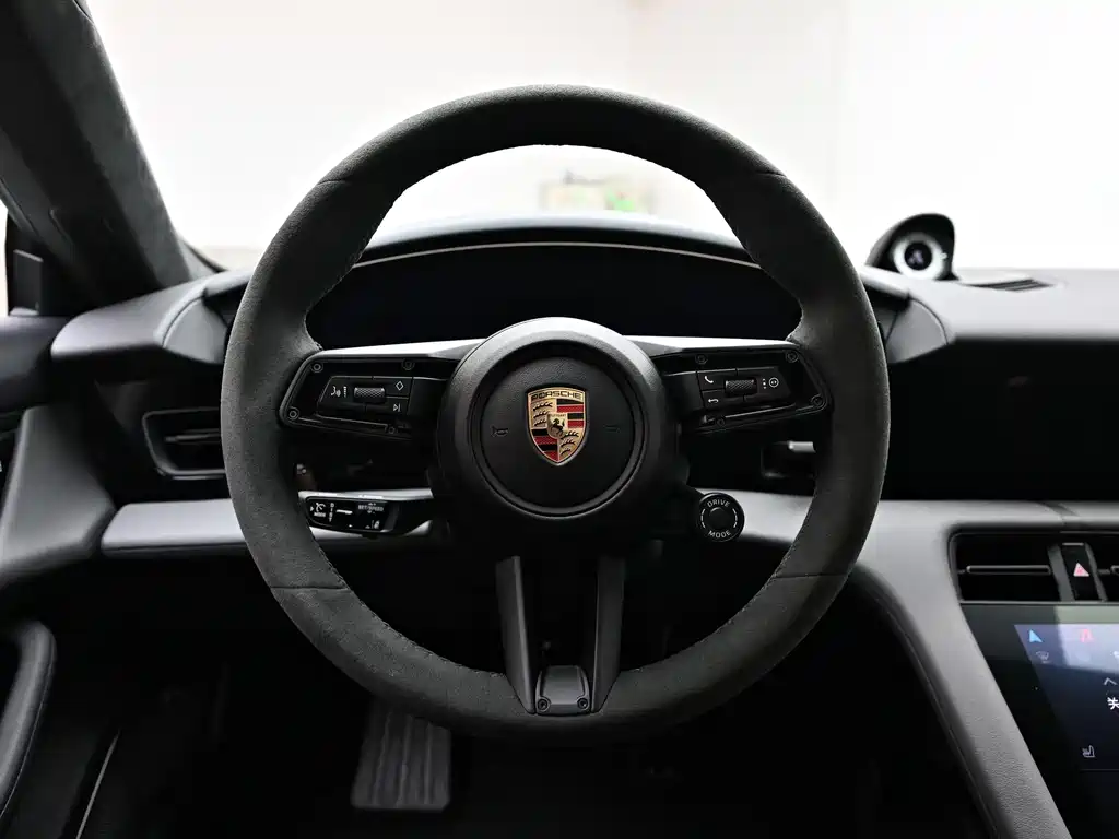 Porsche Taycan 2026 Taycan 4S Cross Turismo