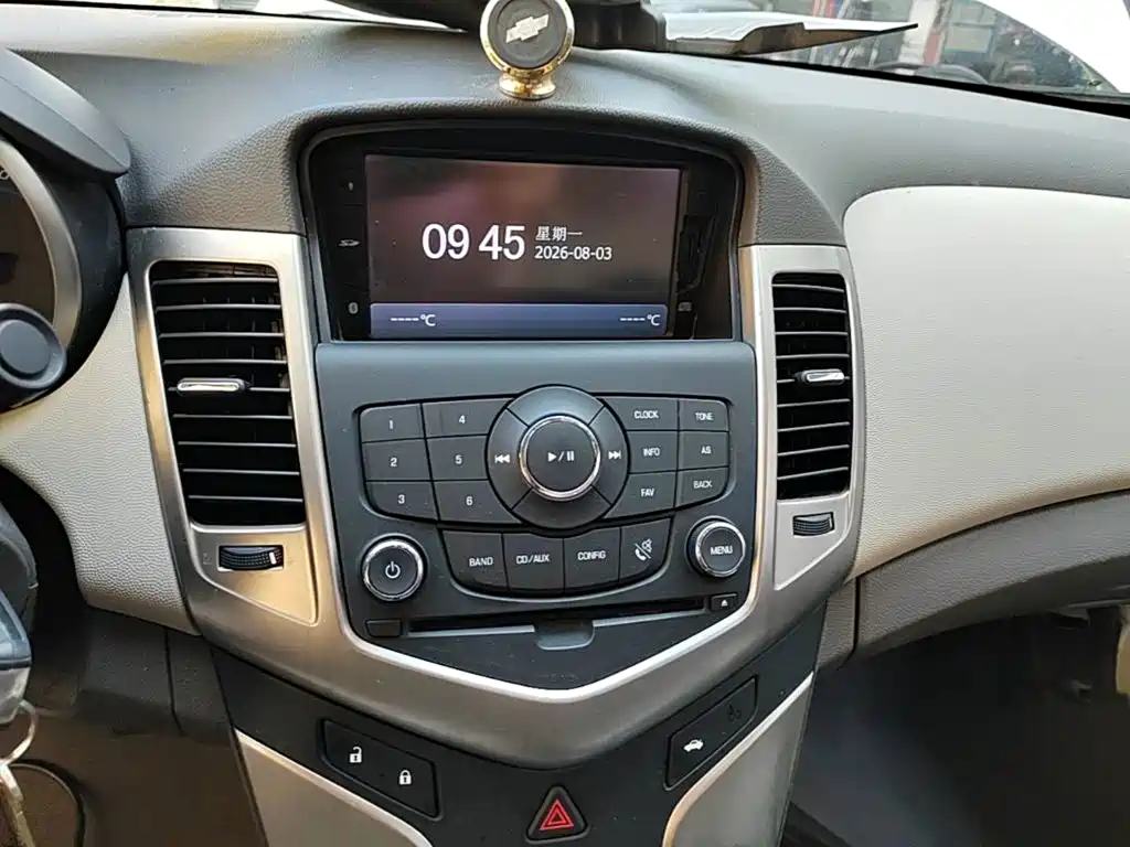 Chevrolet Cruze — миниатюра 13