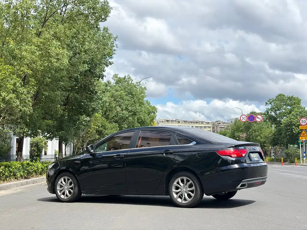 Geely Emgrand GL — миниатюра 9