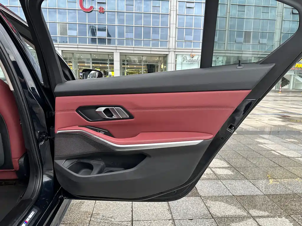 BMW 3 Series — миниатюра 18
