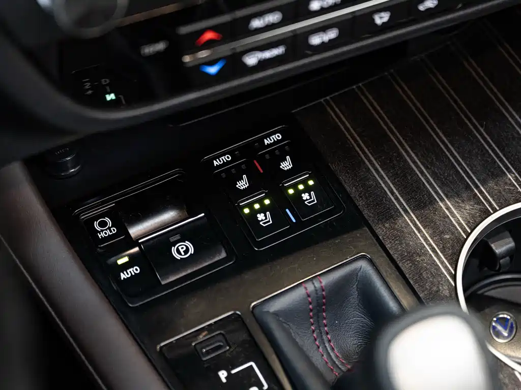 Lexus RX — миниатюра 18