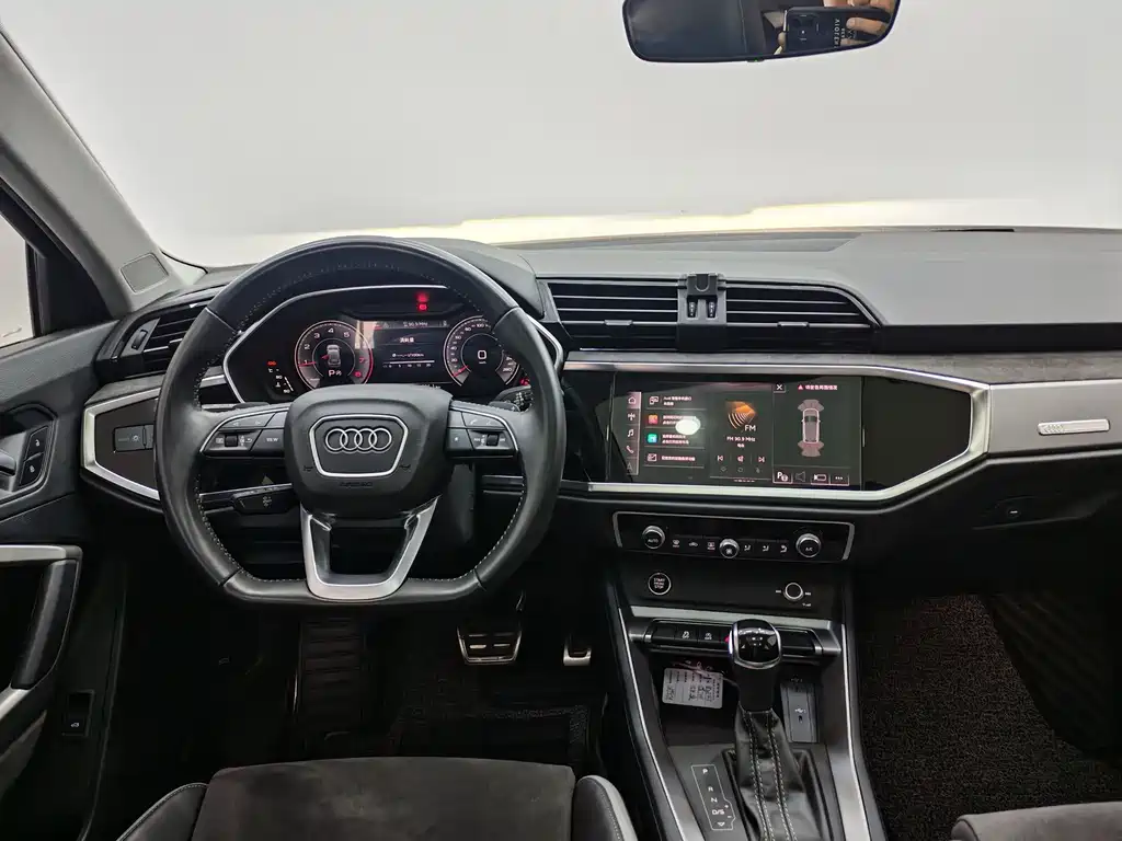 Audi Q3 — миниатюра 10