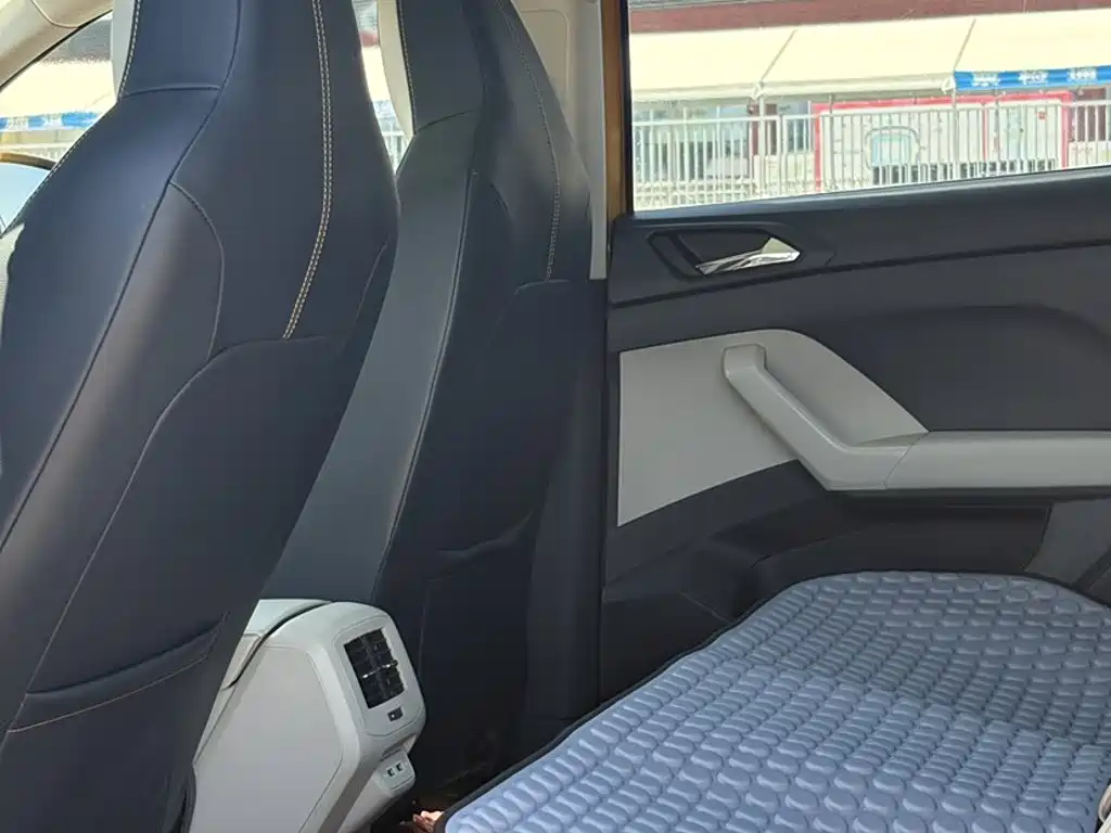 Volkswagen T-Cross — миниатюра 10