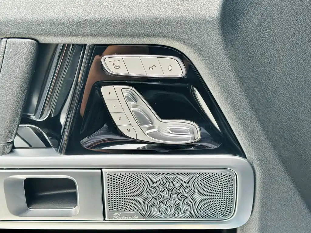 Mercedes-Benz G-Class — миниатюра 14