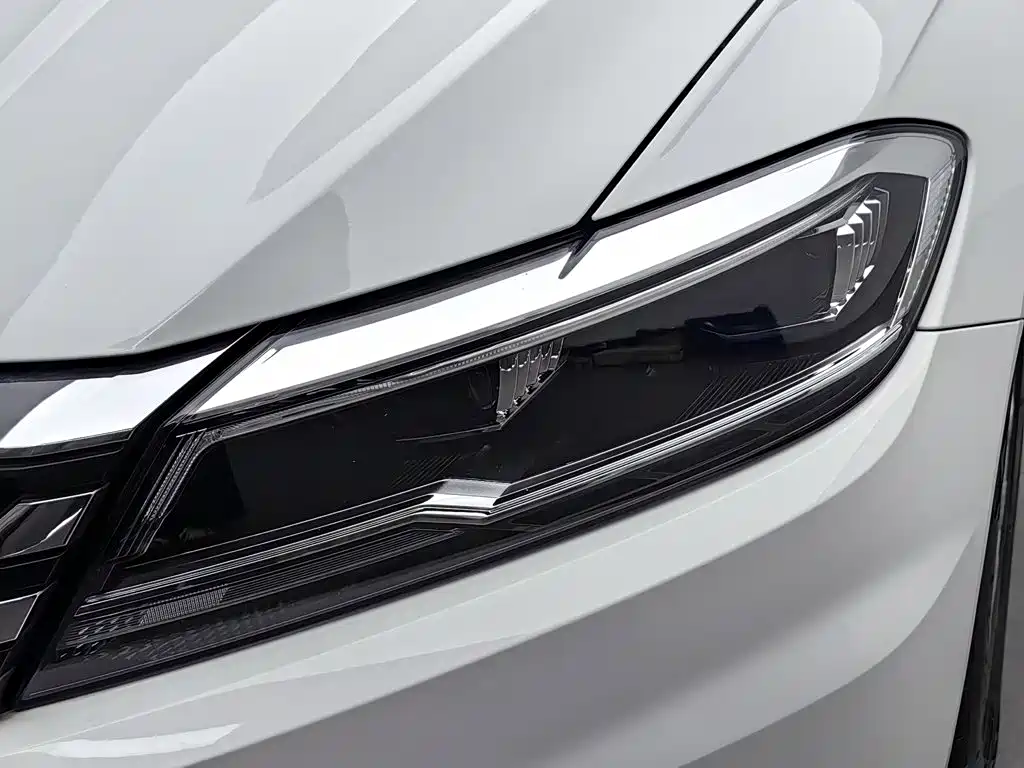 Volkswagen Lavida — миниатюра 7