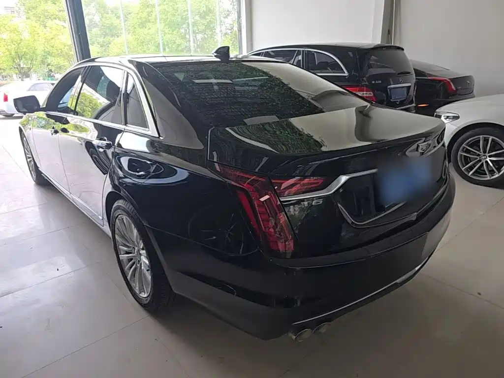 Cadillac CT6 — миниатюра 5