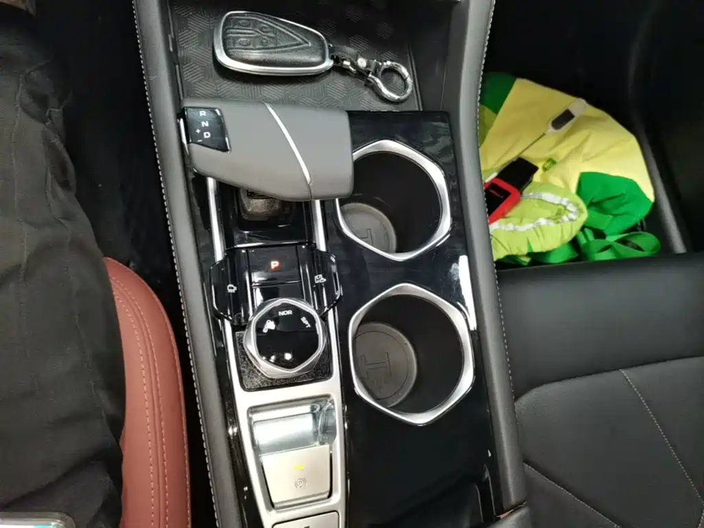 Changan Eado — миниатюра 14