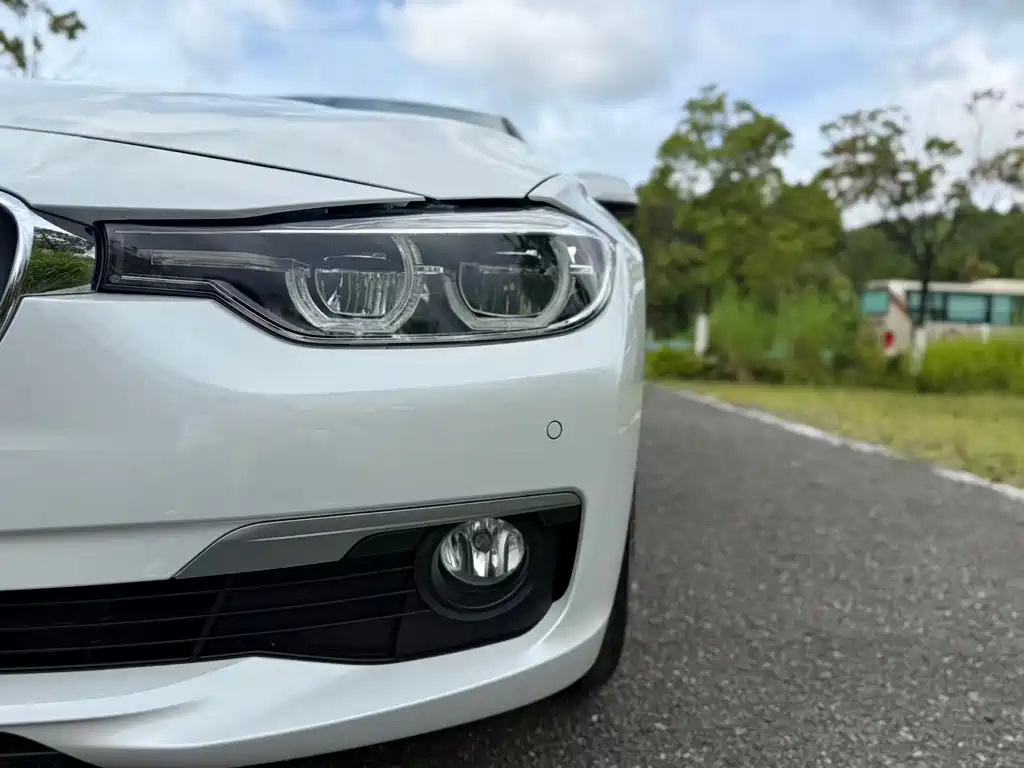 BMW 3 Series — миниатюра 13