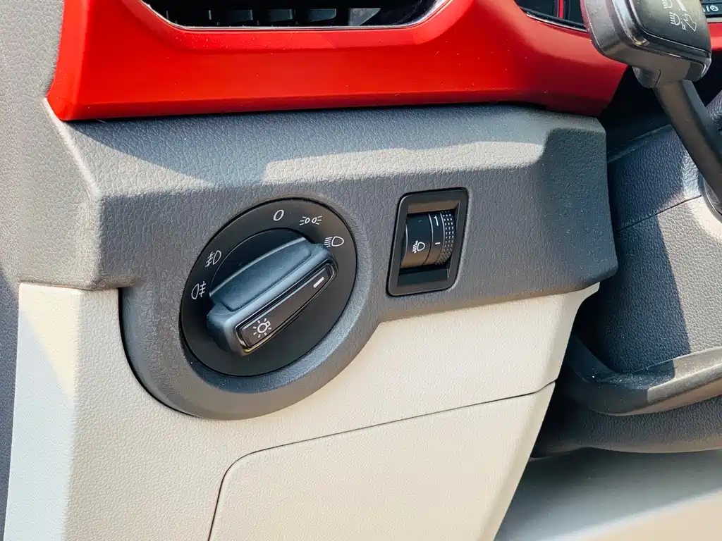 Volkswagen T-Cross — миниатюра 16