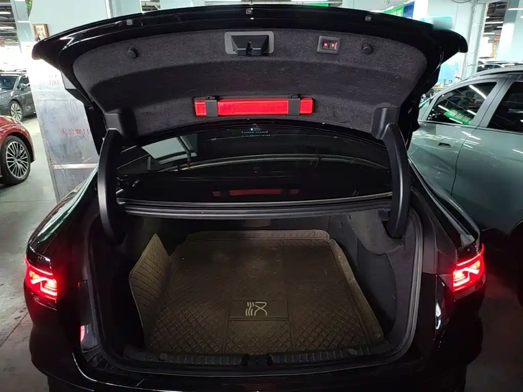 BYD Han — миниатюра 19