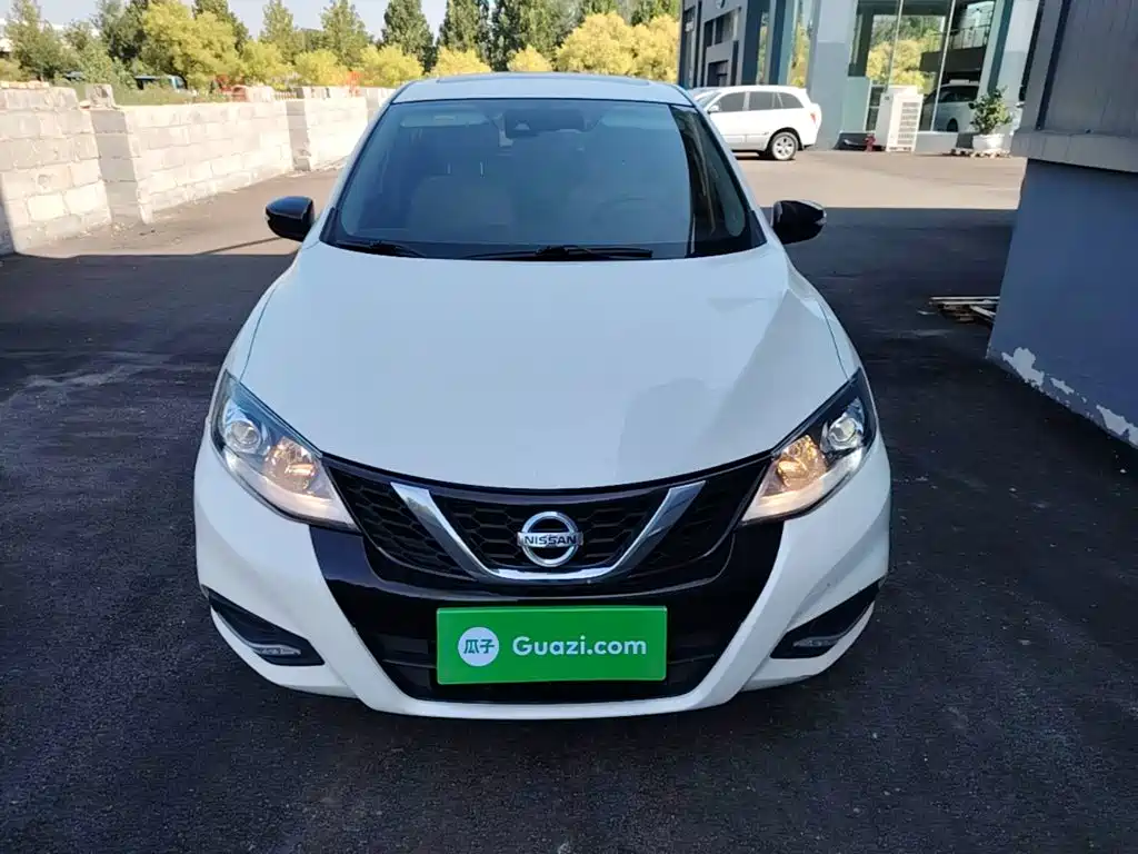 Nissan Tiida — миниатюра 3