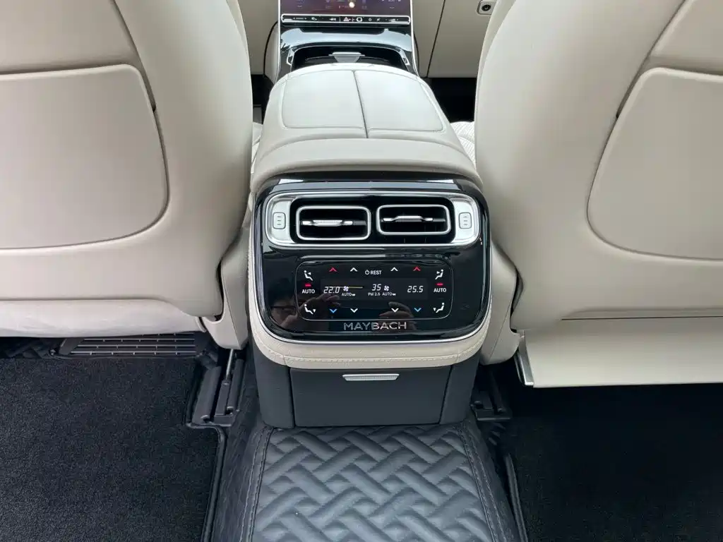 Mercedes-Benz S-Class — миниатюра 14