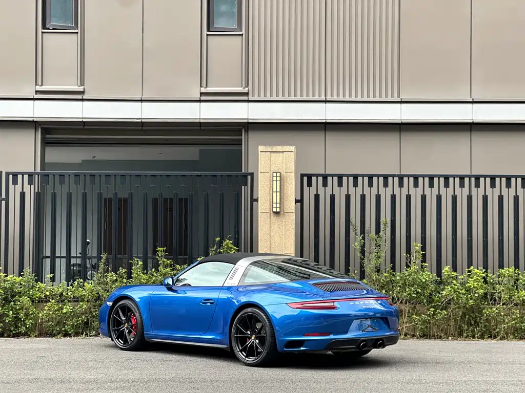 Porsche 911 — миниатюра 10