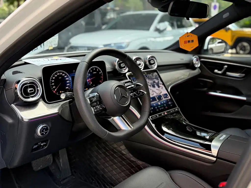 Mercedes-Benz C-Class — миниатюра 7