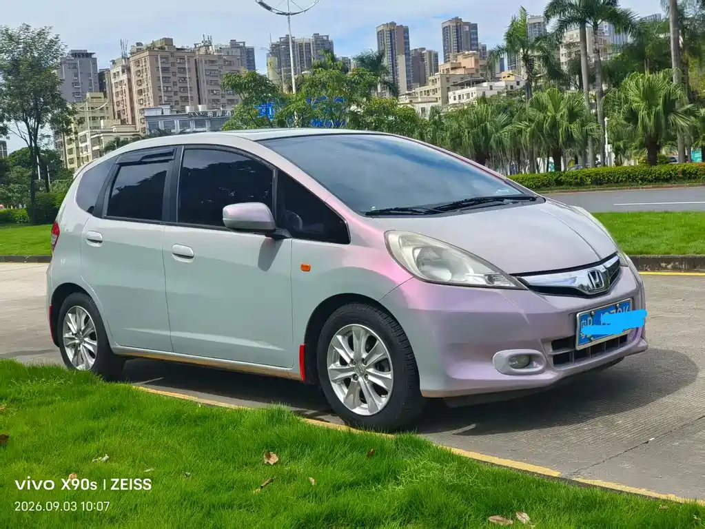 Honda Fit — миниатюра 12