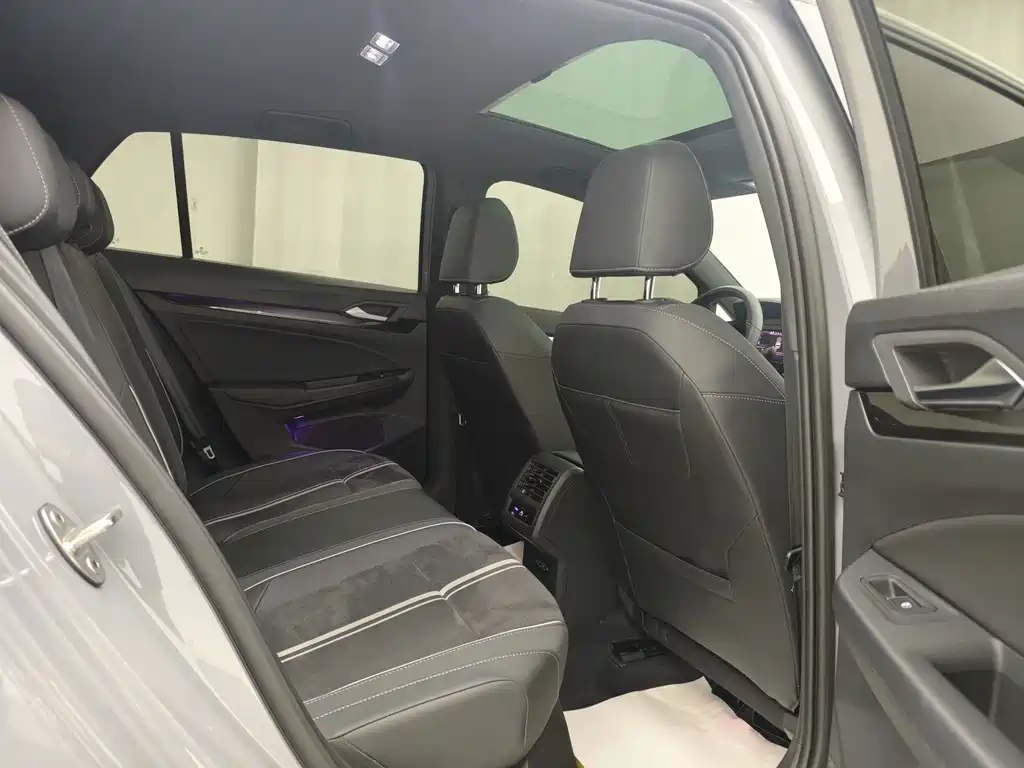 Volkswagen Golf — миниатюра 19