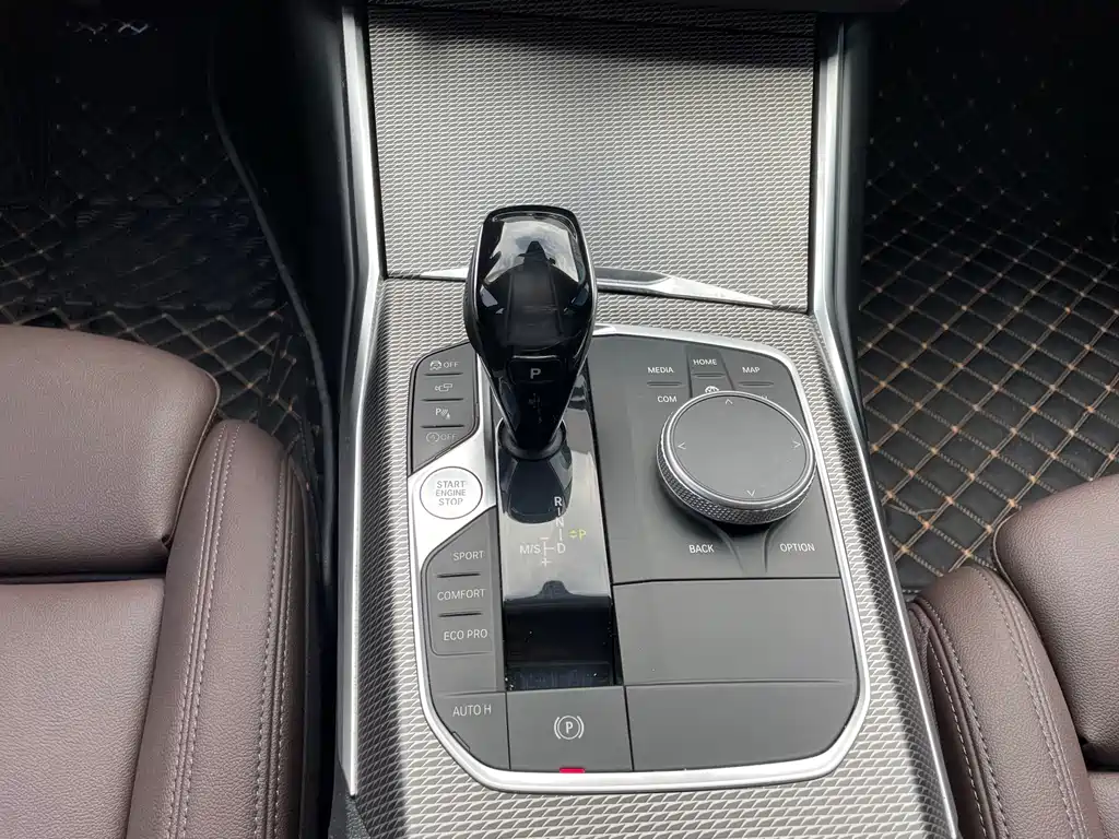 BMW 3 Series — миниатюра 12