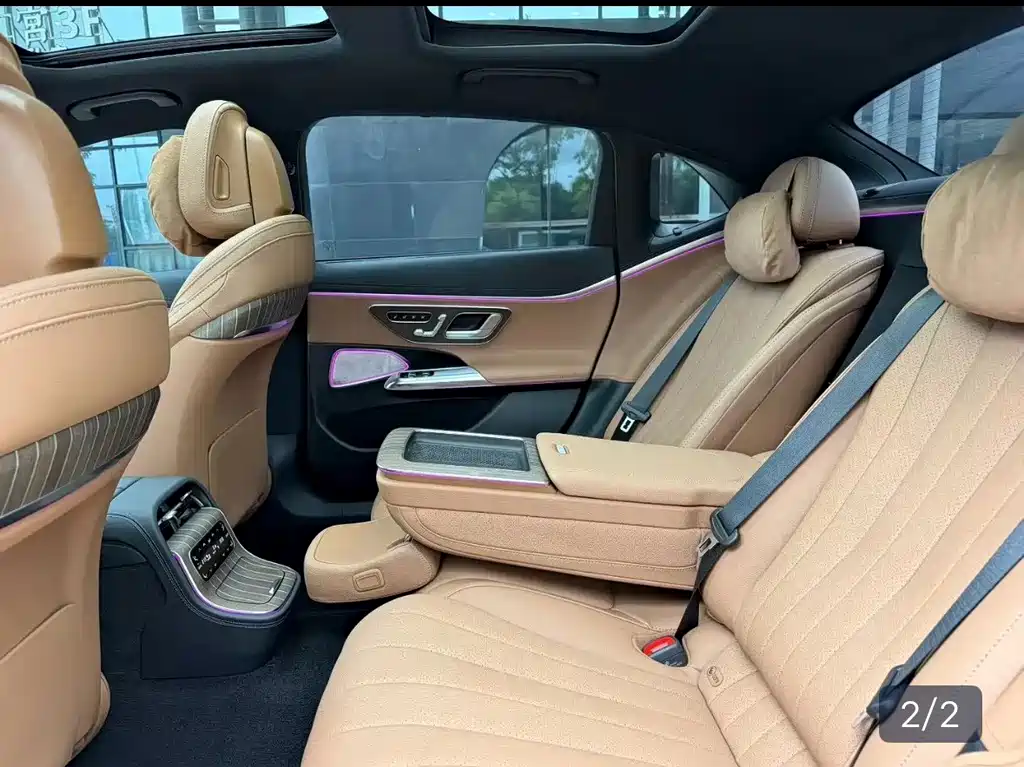 Mercedes-Benz E-Class — миниатюра 6