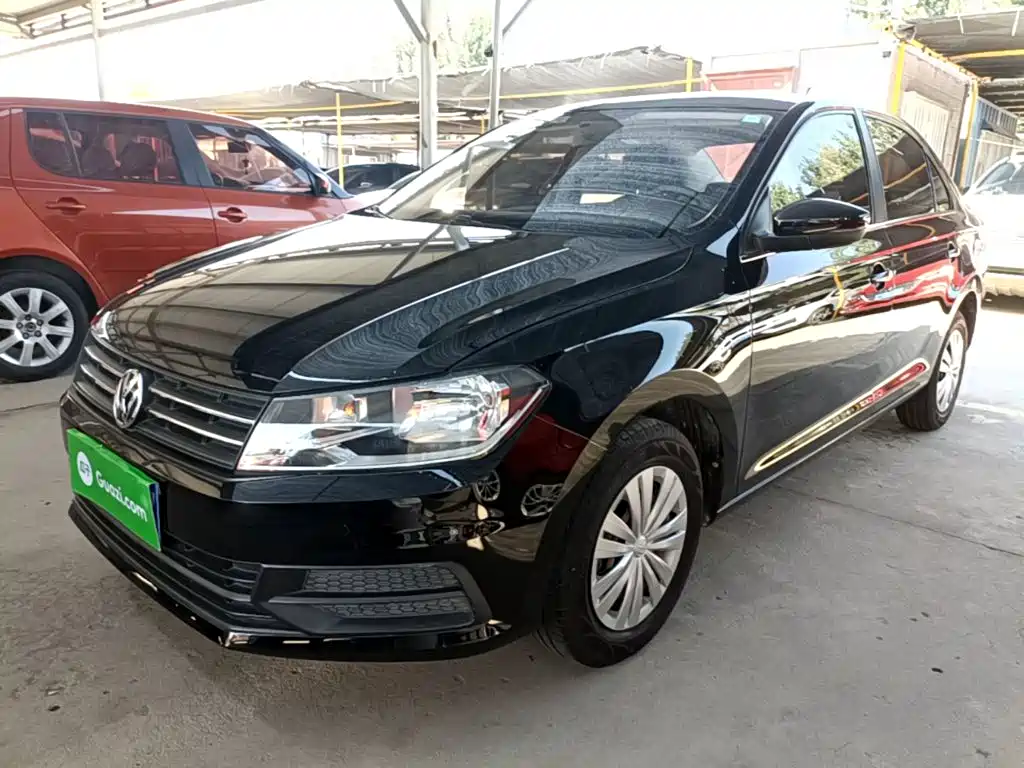Volkswagen Santana — миниатюра 2