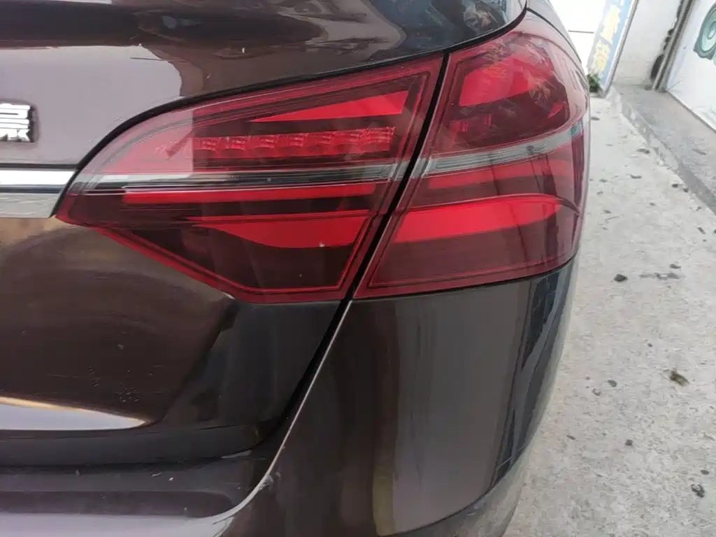 Geely Emgrand — миниатюра 8