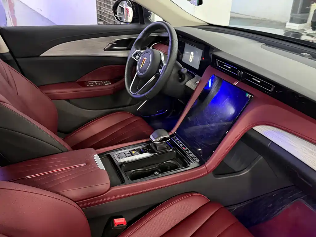 Hongqi Hongqi H5 — миниатюра 14