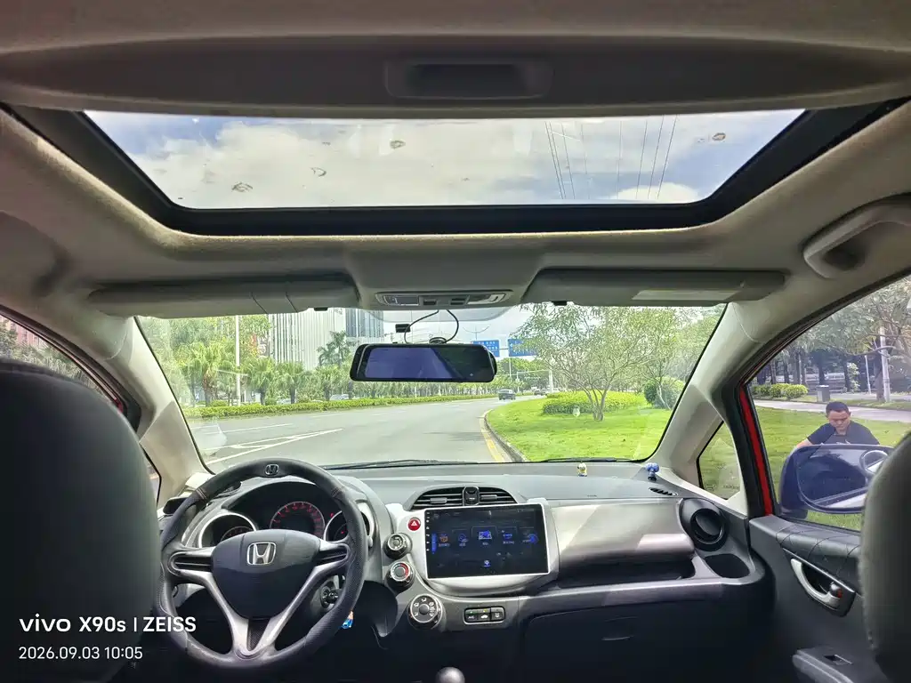 Honda Fit — миниатюра 16