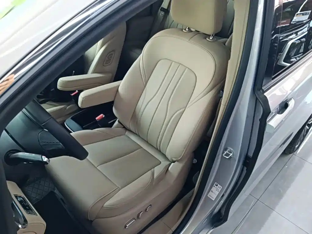 Buick GL8 Hybrid — миниатюра 15