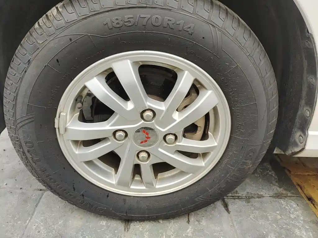 Wuling Hongguang — миниатюра 23