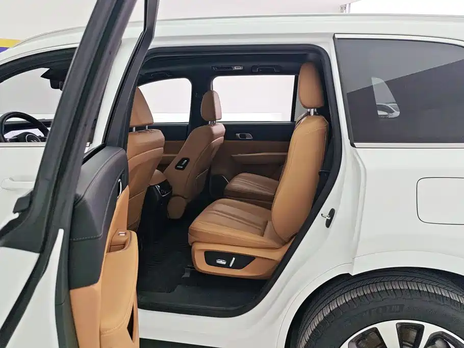 Li Auto Li ONE — миниатюра 11