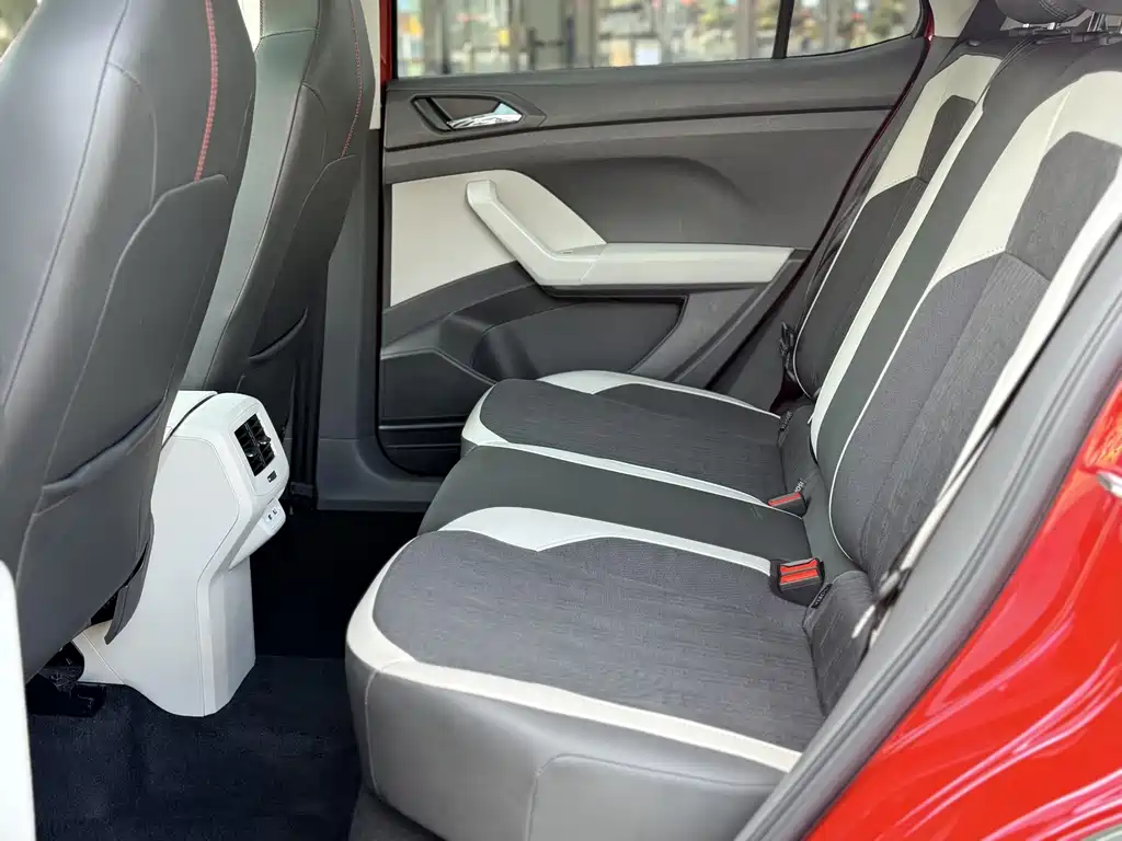 Volkswagen T-Cross — миниатюра 23