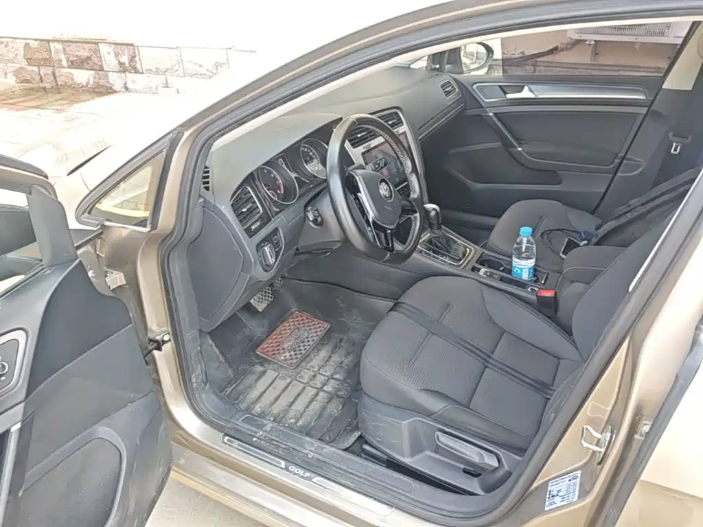 Volkswagen Golf — миниатюра 16