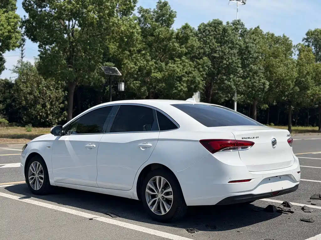 Buick Excelle — миниатюра 5