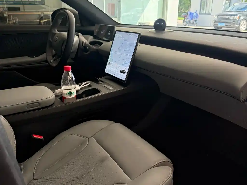 NIO ET5T — миниатюра 8