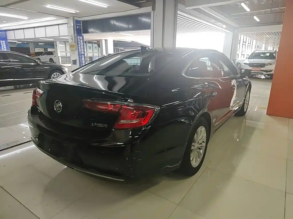 Buick LaCrosse — миниатюра 7