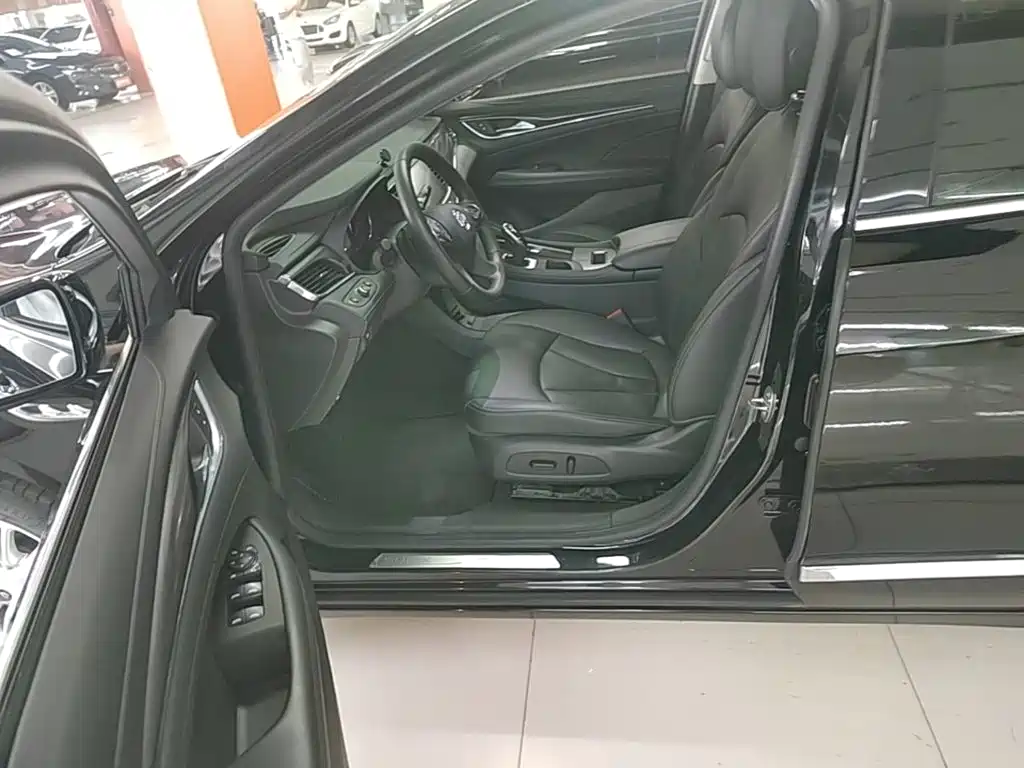 Buick LaCrosse — миниатюра 15