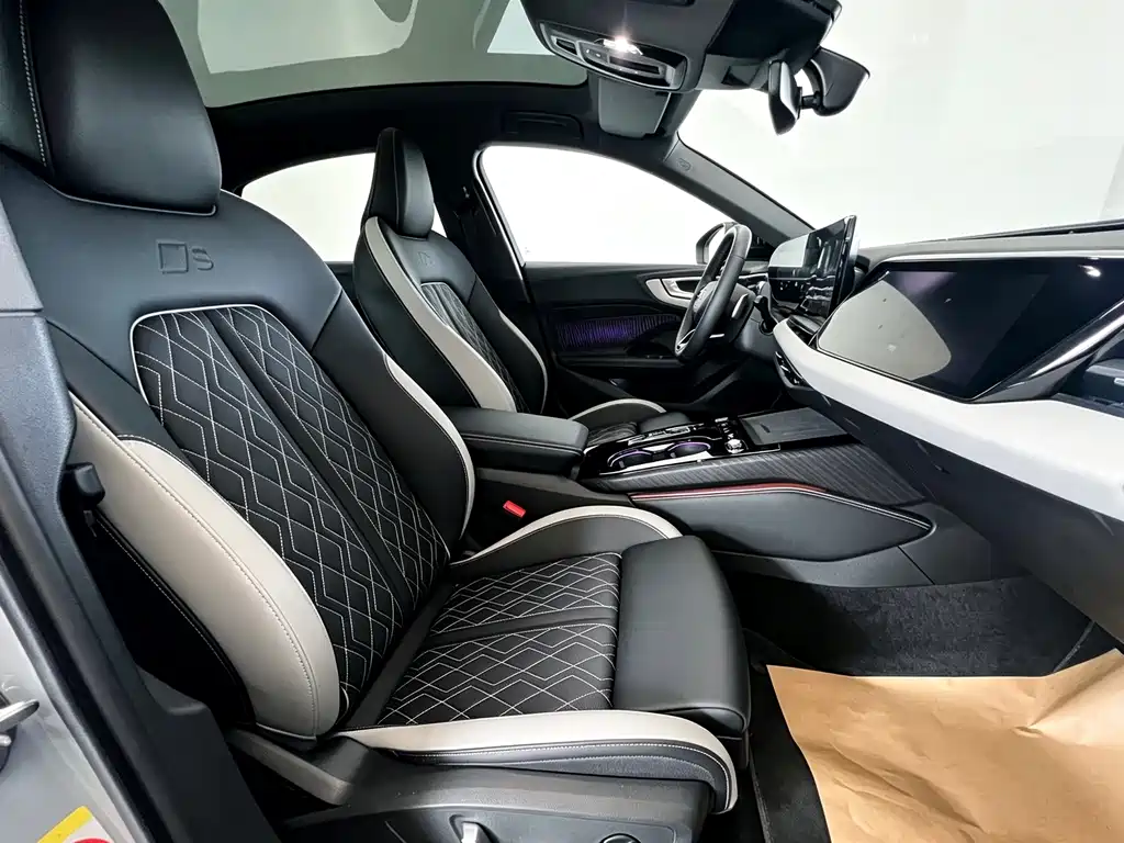 Audi Audi A5L — миниатюра 11