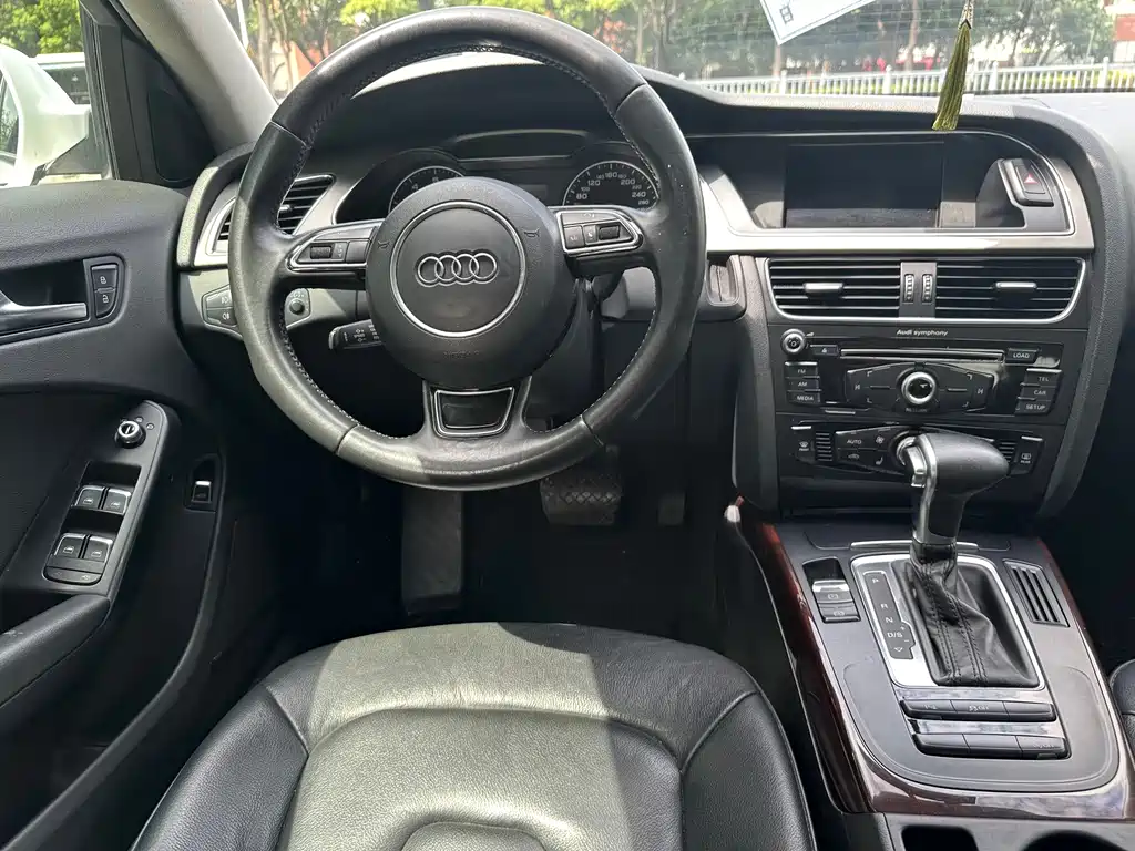 Audi A4L — миниатюра 10