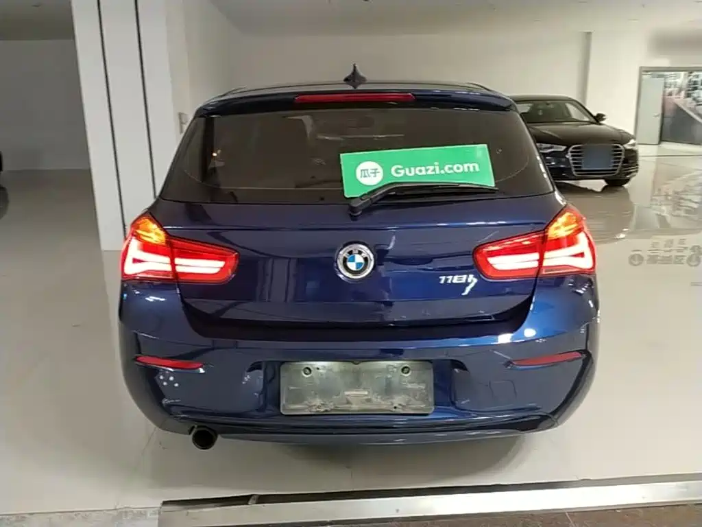 BMW 1 Series (Import) — миниатюра 6